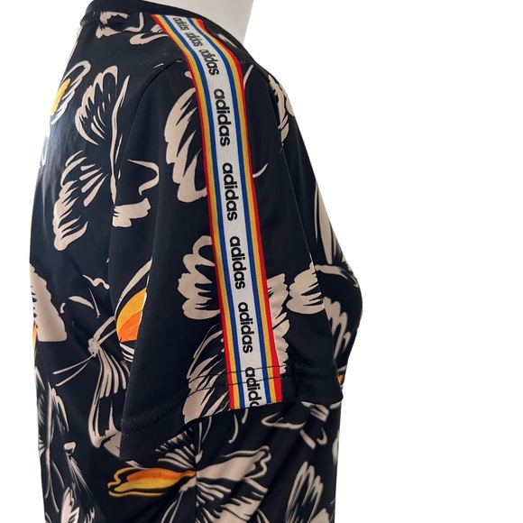 Adidas X Farm Rio Butterfly Print Size Small - Picture 7 of 7